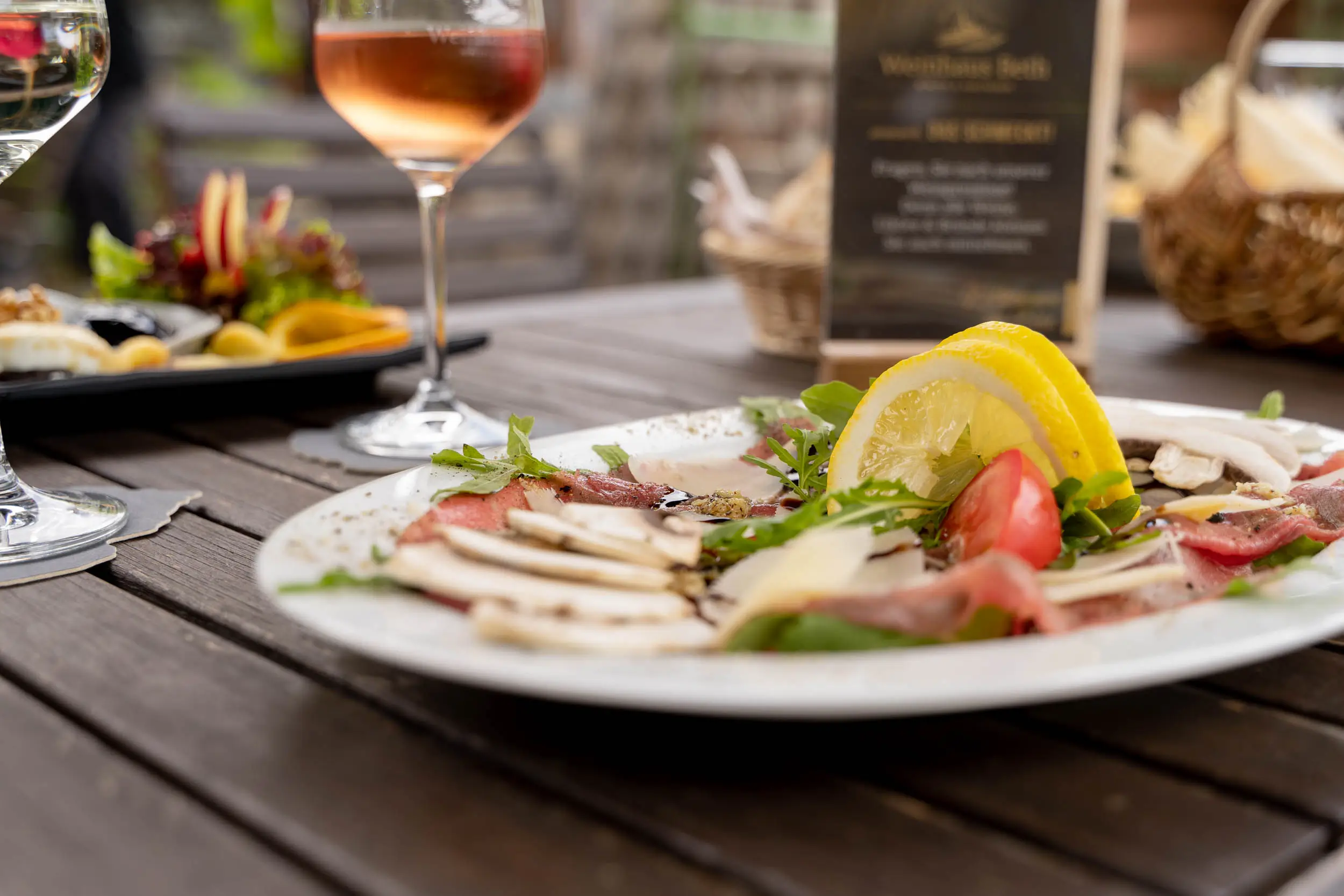 Carpaccio am Tisch